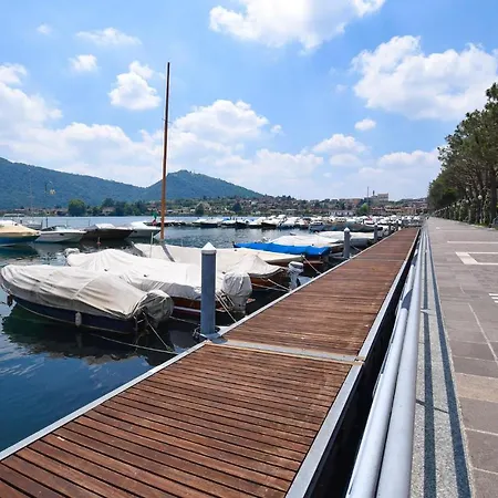 Gorgeous In Pezzoro With Kitchenette 別荘